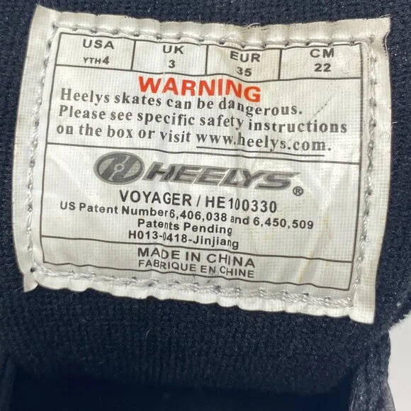 Heelys Voyager Skate Shoes - Size 4 Sneakers Black White Reflective HE100330M - Picture 14 of 14